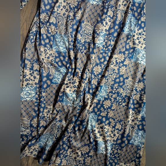 Only Necessities Womens 1X Grannie Core Blue Gold Print Rayon Maxi Nightgown VTG - Picture 14 of 14